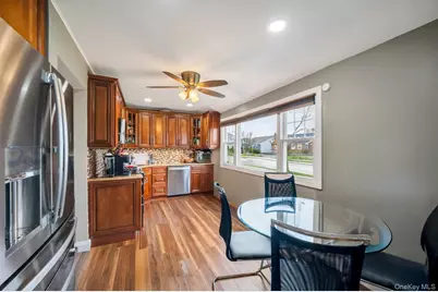 67 Howard Avenue, Freeport, NY 11520 - Photo 9