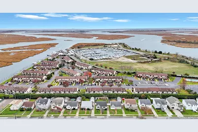 67 Howard Avenue, Freeport, NY 11520 - Photo 5