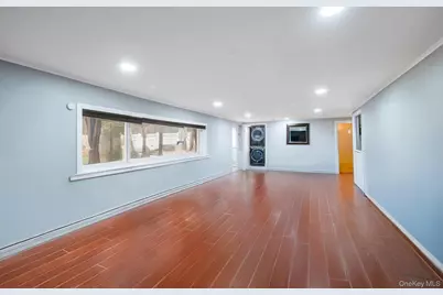 67 Howard Avenue, Freeport, NY 11520 - Photo 23