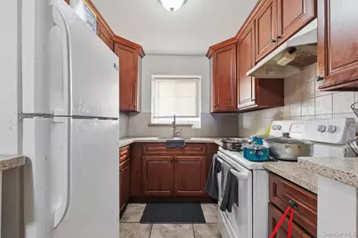 1679 Unionport Road, Bronx, NY 10462 - Photo 5