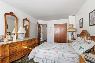 1679 Unionport Rd, Bronx, NY 10462 - Photo 9