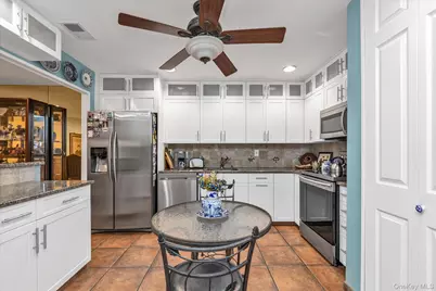 15 Spring Hollow, Roslyn, NY 11576 - Photo 11