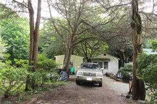 59 Dyke Rd, East Setauket, NY 11733 - Photo 3