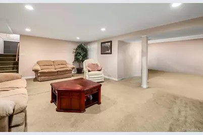 19 Hillside Avenue, Suffern, NY 10901 - Photo 17