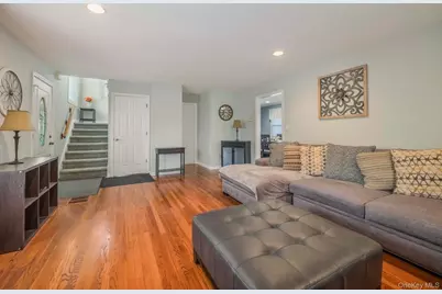 19 Hillside Avenue, Suffern, NY 10901 - Photo 3