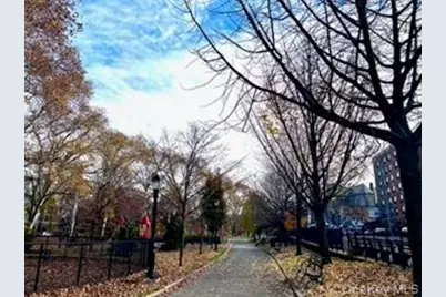 3 Fordham Hill Oval #4h, Bronx, NY 10468 - Photo 11