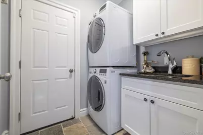 54 Ocean Watch Court #54, Freeport, NY 11520 - Photo 31