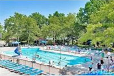 17-85 215th Street #15M, Bayside, NY 11360 - Photo 29