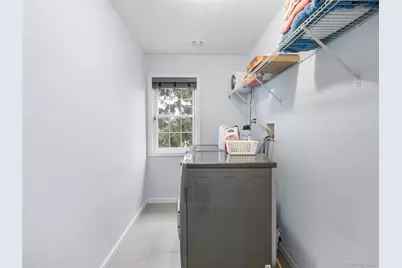 22 Preston Lane, Syosset, NY 11791 - Photo 27