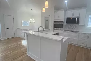 79 Railroad St, Greenlawn, NY 11740 - Photo 3