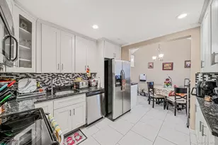 38 Farm Ln, Levittown, NY 11756 - Photo 9