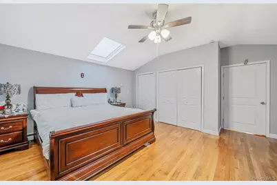 38 Farm Lane, Levittown, NY 11756 - Photo 21