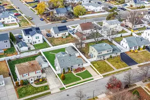 38 Farm Ln, Levittown, NY 11756 - Photo 33