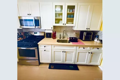 8740 Francis Lewis Boulevard #A25, Queens Village, NY 11427 - Photo 13