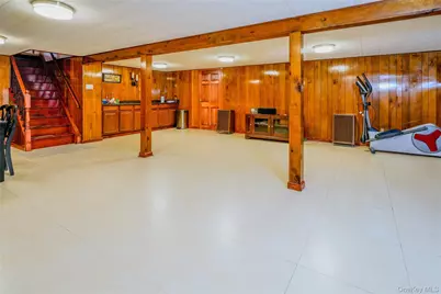 8 Lucille Drive, Syosset, NY 11791 - Photo 19