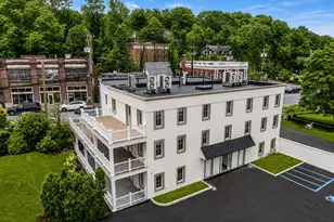 1431 Old Northern Blvd, Roslyn, NY 11576 - Photo 17