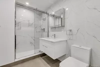 1431 Old Northern Boulevard #6, Roslyn, NY 11576 - Photo 15