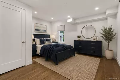 1431 Old Northern Boulevard #6, Roslyn, NY 11576 - Photo 13