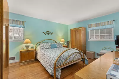 6 Sunny Lane, Bay Shore, NY 11706 - Photo 11