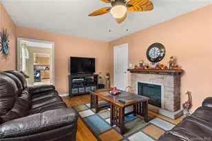 6 Sunny Ln, Bay Shore, NY 11706 - Photo 9