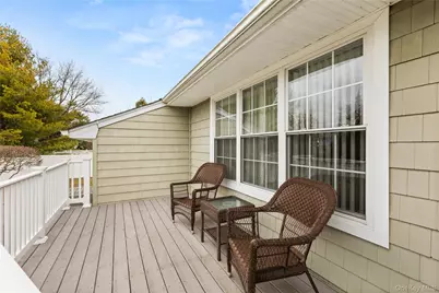 6 Sunny Lane, Bay Shore, NY 11706 - Photo 19