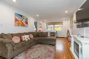 45 Hill Park Ave, Great Neck, NY 11021 - Photo 5