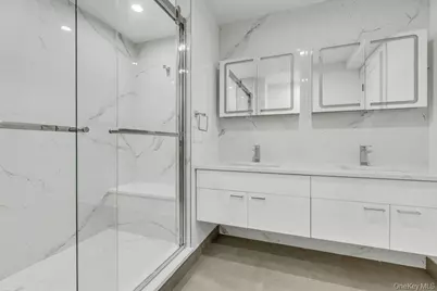 1431 Old Northern Boulevard #5, Roslyn, NY 11576 - Photo 13