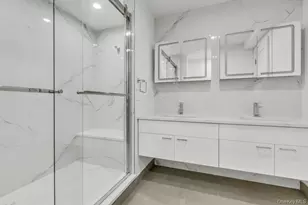 1431 Old Northern Blvd, Roslyn, NY 11576 - Photo 13