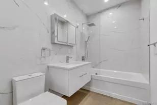 1431 Old Northern Blvd, Roslyn, NY 11576 - Photo 19