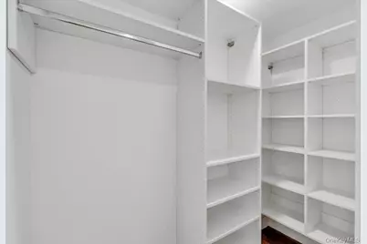 1431 Old Northern Boulevard #5, Roslyn, NY 11576 - Photo 15
