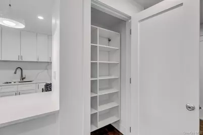 1431 Old Northern Boulevard #4, Roslyn, NY 11576 - Photo 13