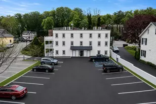 1431 Old Northern Blvd, Roslyn, NY 11576 - Photo 17