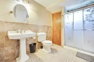 17 Oxford St, Malverne, NY 11565 - Photo 21