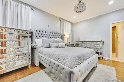 17 Oxford Street, Malverne, NY 11565 - Photo 11