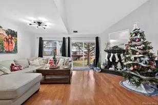 36 Sycamore Ct, Highland Mills, NY 10930 - Photo 9