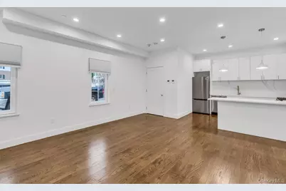 1431 Old Northern Boulevard #2, Roslyn, NY 11576 - Photo 5