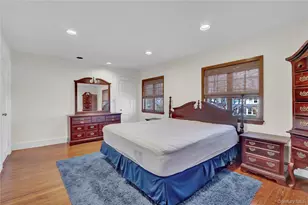 31 Hiawatha Dr, Brightwaters, NY 11718 - Photo 33