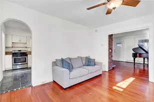 31 Hiawatha Dr, Brightwaters, NY 11718 - Photo 17