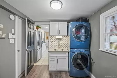 42 Tulip Grove Drive, Lake Grove, NY 11755 - Photo 17