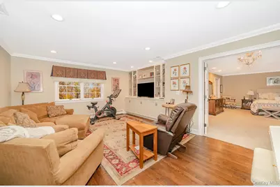 17 Thide Court, Smithtown, NY 11787 - Photo 25