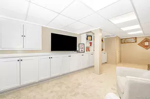 17 Thide Ct, Smithtown, NY 11787 - Photo 39