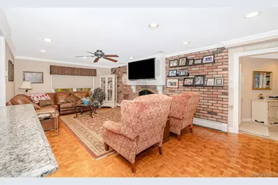 17 Thide Court, Smithtown, NY 11787 - Photo 17