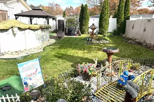 35 Nutwood Ct, New York, NY 10308 - Photo 37