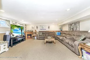 35 Nutwood Ct, New York, NY 10308 - Photo 23