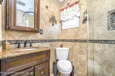 35 Nutwood Court, New York, NY 10308 - Photo 17