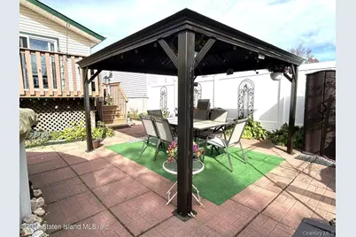 35 Nutwood Court, New York, NY 10308 - Photo 41