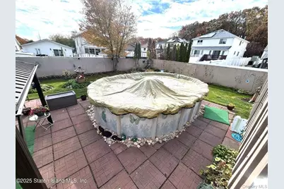 35 Nutwood Court, New York, NY 10308 - Photo 31