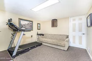 35 Nutwood Ct, New York, NY 10308 - Photo 27