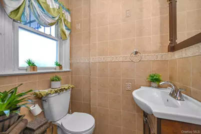 8817 190th Street, Hollis, NY 11423 - Photo 9