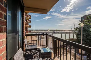 730 W Broadway, Long Beach, NY 11561 - Photo 17